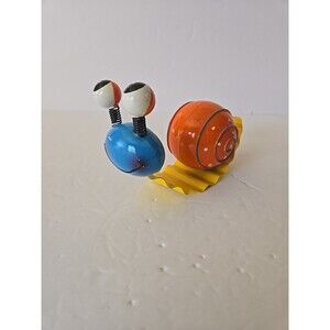 Metal Yard Art Cute Snail Garden Decor for Outside Lawn Ornament Figurine